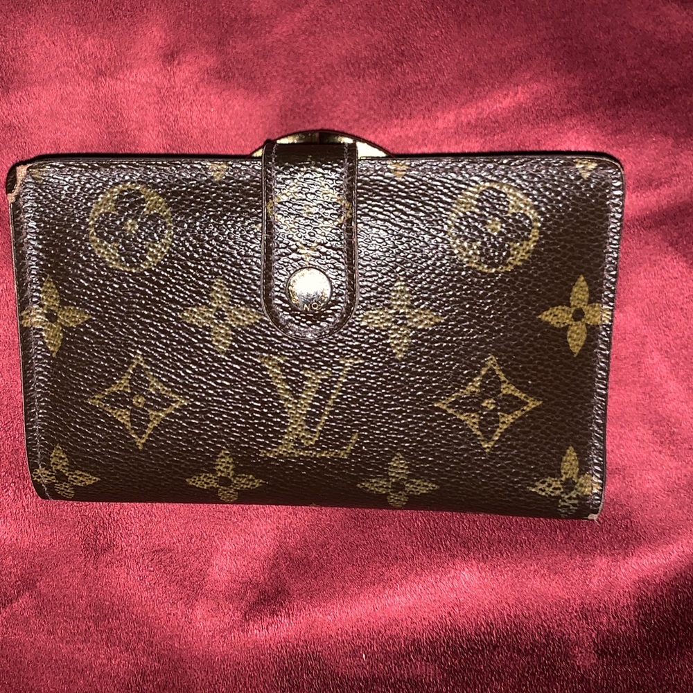 Authentic Louis Vuitton wallet